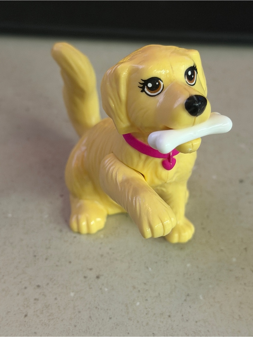 Barbie Sisters Chelsea Skipper Train Taffy golden Retriever Paw-shake Bone